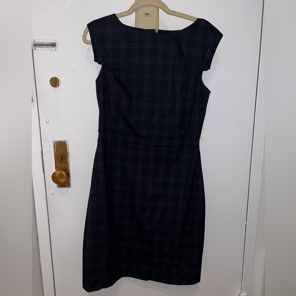 Ann Taylor sheath dress - navy plaid - size 8